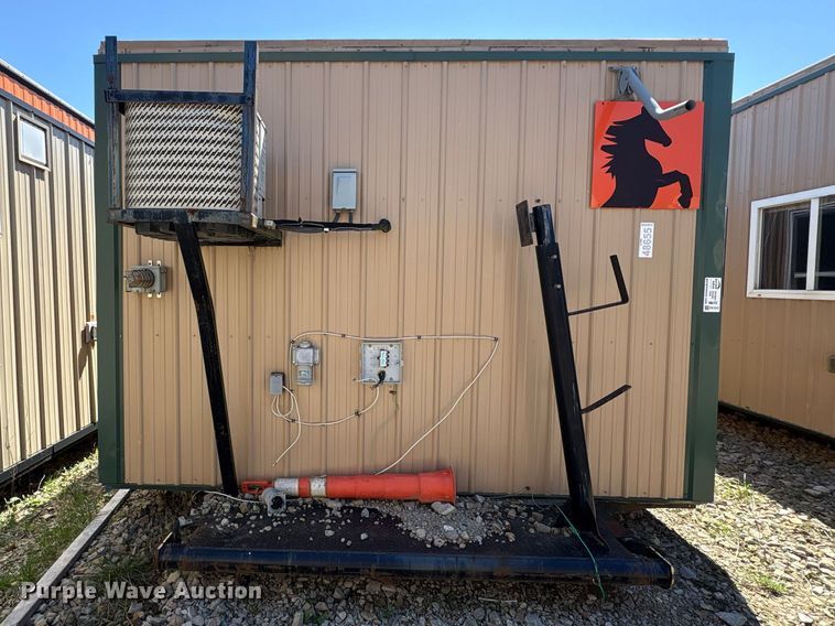 image for item FK1372 Skid mounted living quarters
