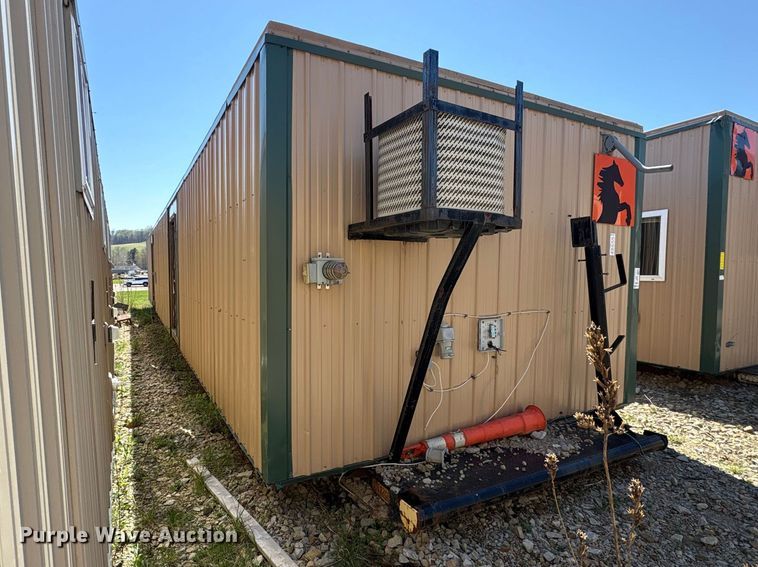 image for item FK1372 Skid mounted living quarters