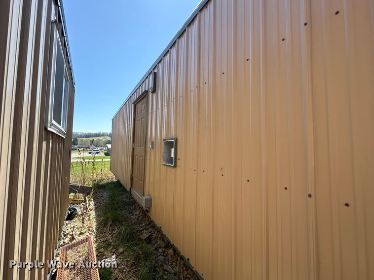 image for item FK1372 Skid mounted living quarters