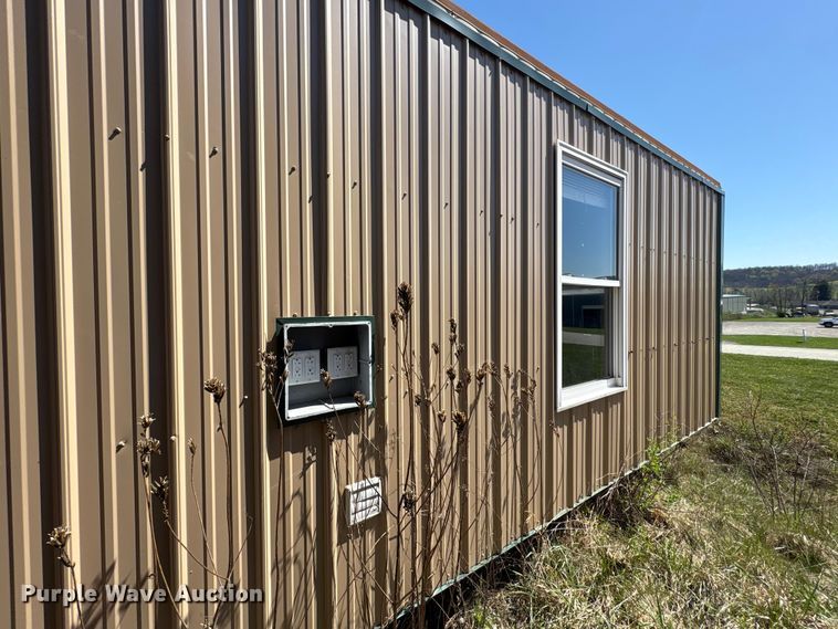 image for item FK1372 Skid mounted living quarters