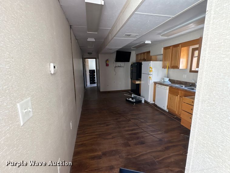 image for item FK1372 Skid mounted living quarters