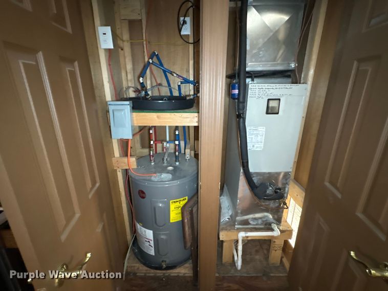 image for item FK1372 Skid mounted living quarters