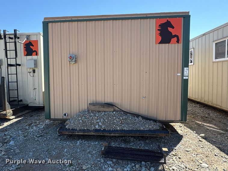 image for item FK1373 Skid mounted living quarters