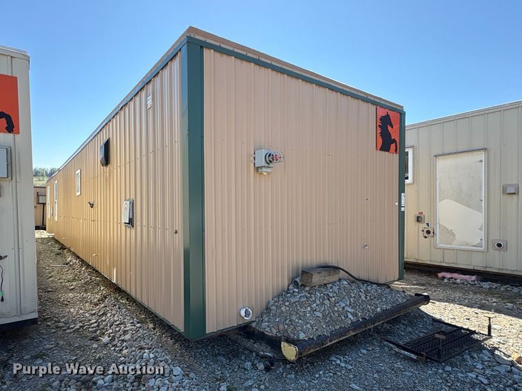 image for item FK1373 Skid mounted living quarters