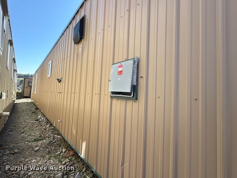 image for item FK1373 Skid mounted living quarters