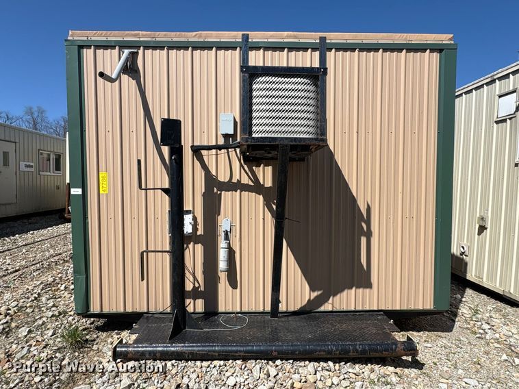 image for item FK1373 Skid mounted living quarters