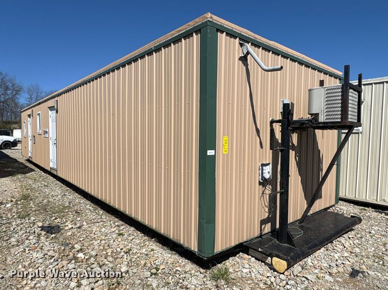 image for item FK1373 Skid mounted living quarters