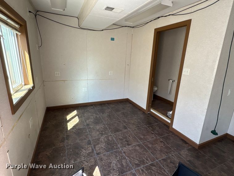 image for item FK1373 Skid mounted living quarters