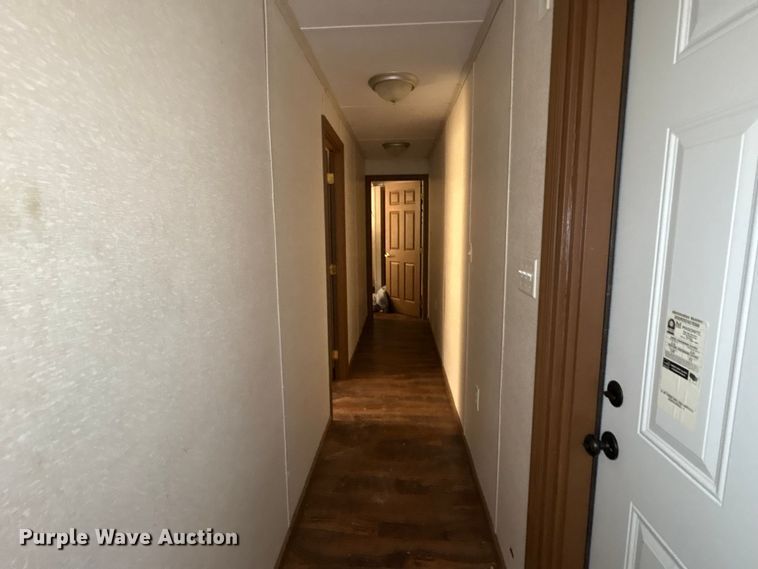 image for item FK1373 Skid mounted living quarters