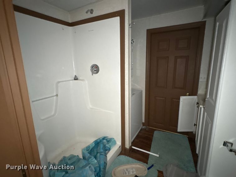 image for item FK1373 Skid mounted living quarters