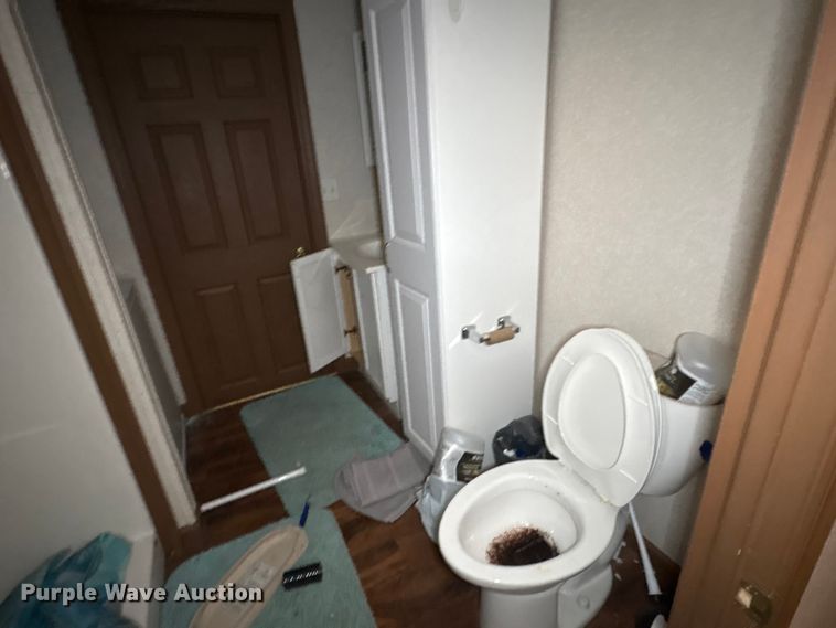 image for item FK1373 Skid mounted living quarters