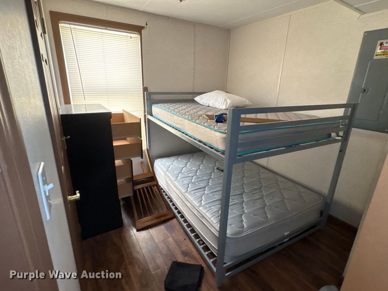 image for item FK1373 Skid mounted living quarters