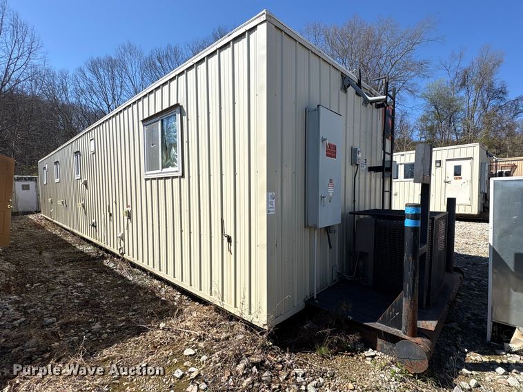 image for item FK1374 Skid mounted living quarters