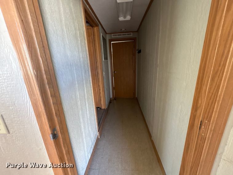 image for item FK1374 Skid mounted living quarters