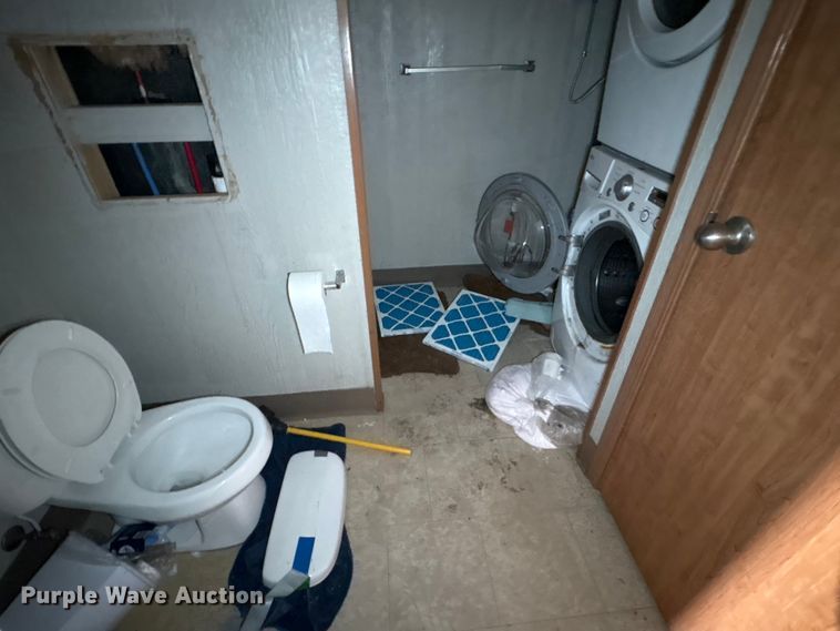 image for item FK1374 Skid mounted living quarters
