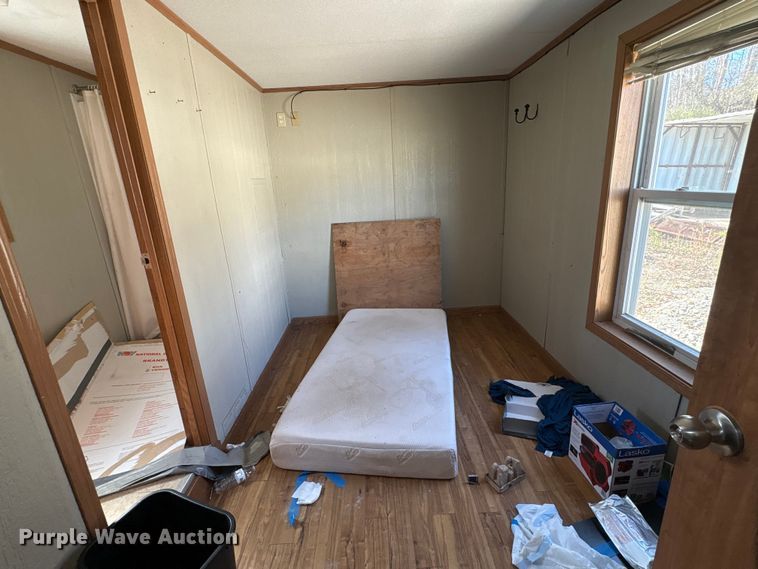 image for item FK1374 Skid mounted living quarters