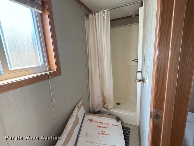 image for item FK1374 Skid mounted living quarters