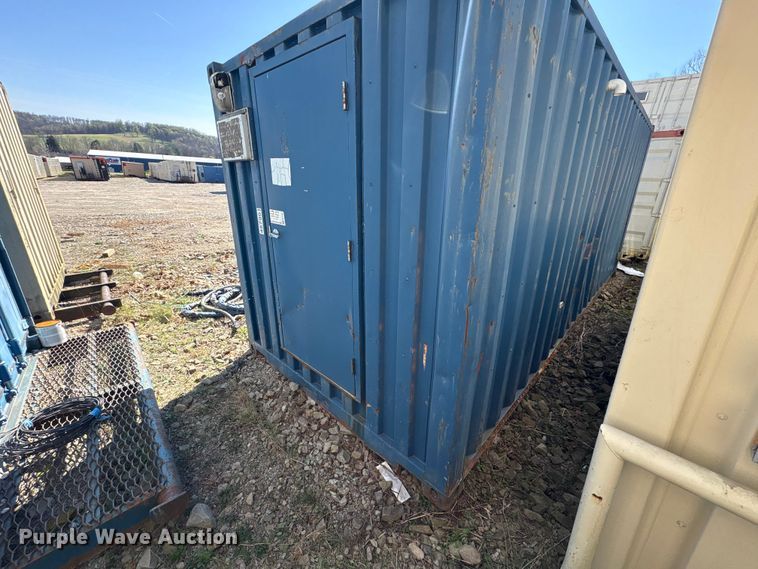 image for item FK1381 Mobile restroom