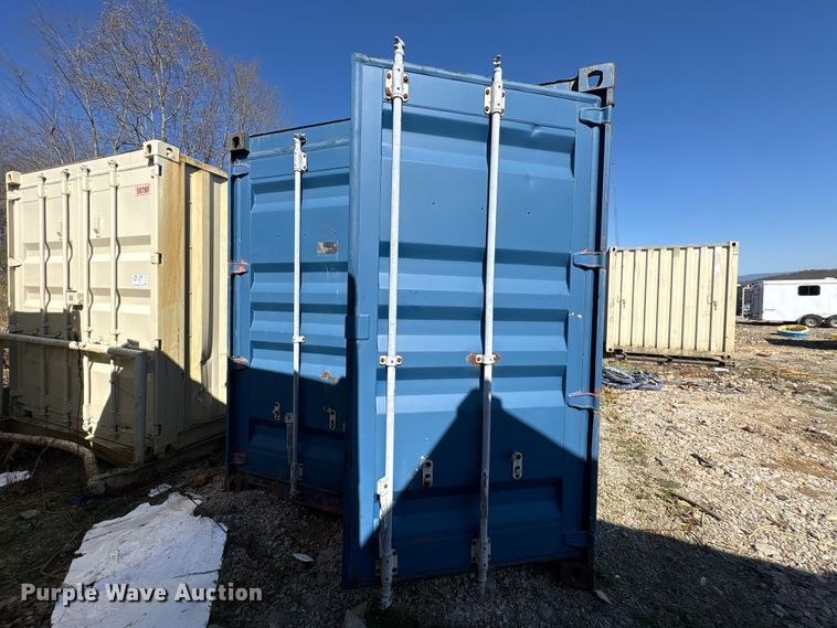 image for item FK1381 Mobile restroom