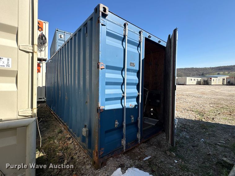 image for item FK1381 Mobile restroom