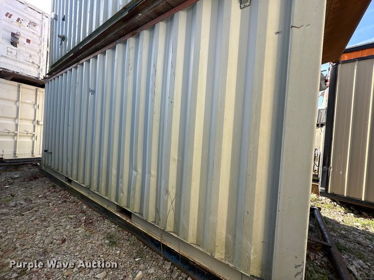 image for item FK1382 Water tank container