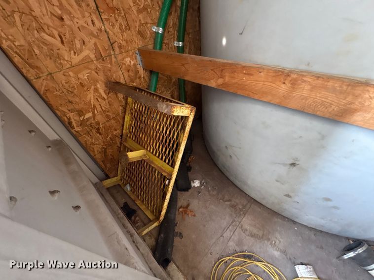 image for item FK1382 Water tank container