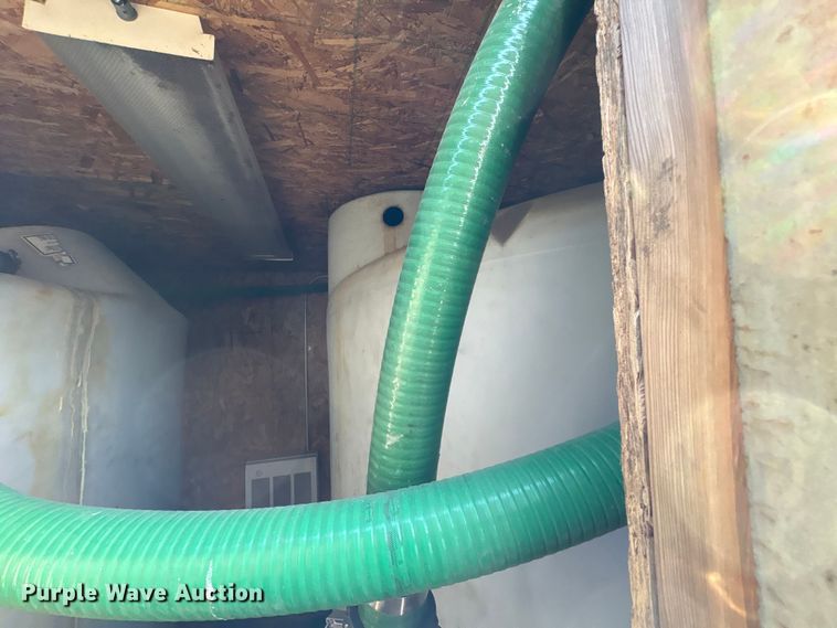 image for item FK1382 Water tank container