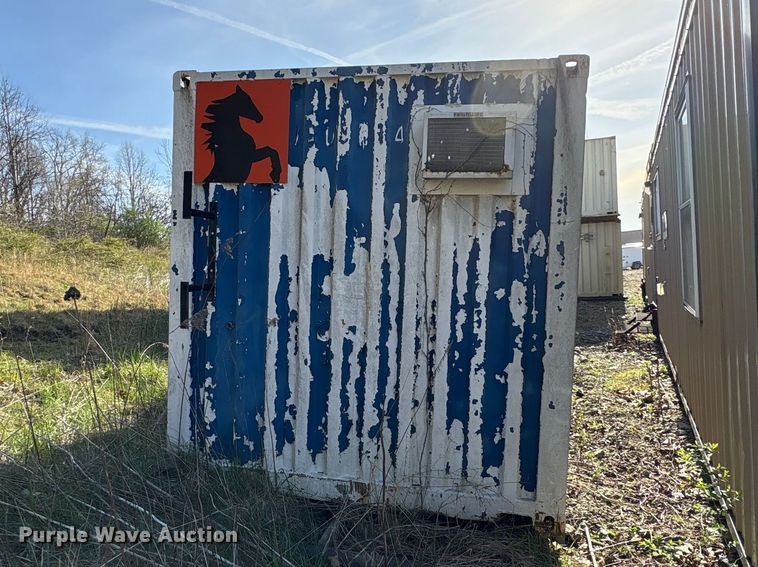 image for item FK1385 Mobile restroom