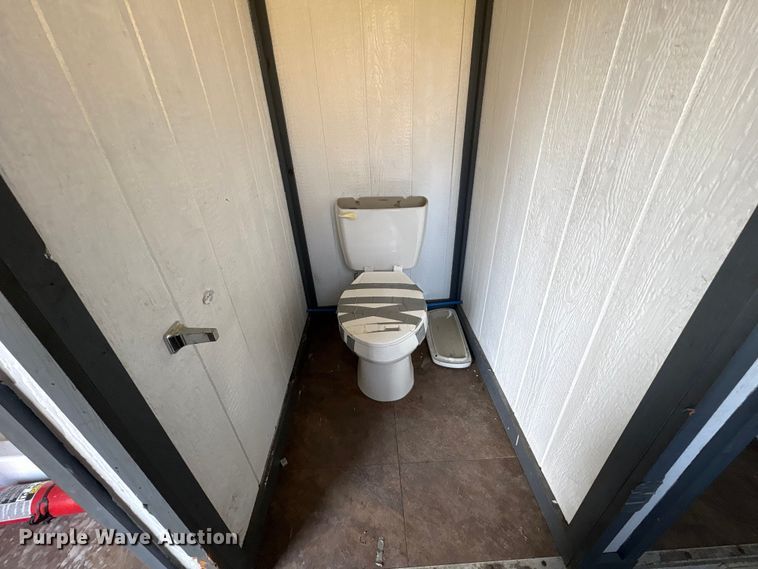 image for item FK1385 Mobile restroom