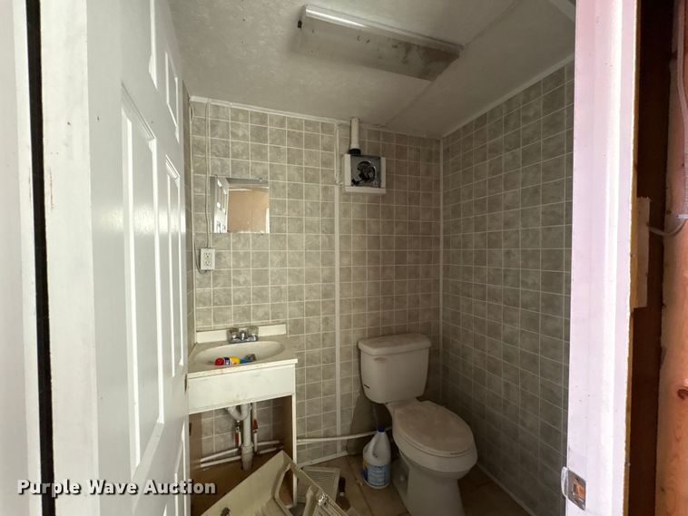 image for item FK1386 Mobile restroom