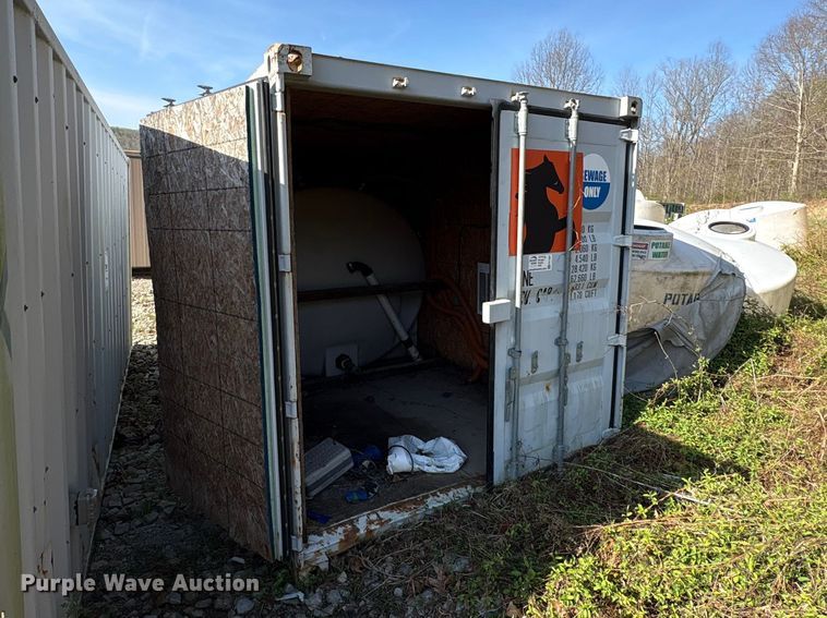image for item FK1387 Water tank container