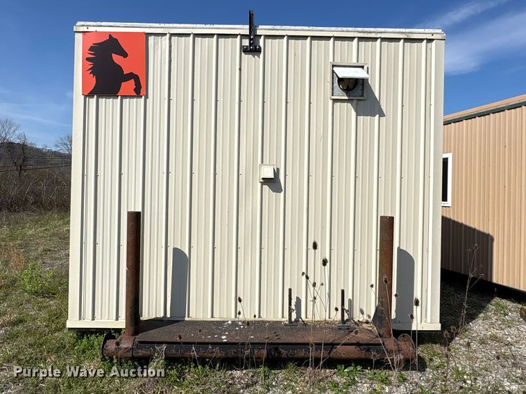 image for item FK1390 Skid mounted living quarters