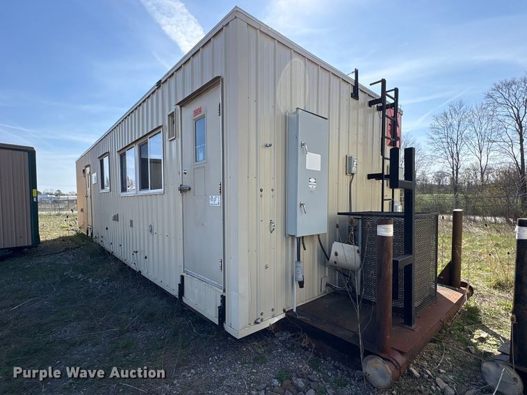 image for item FK1390 Skid mounted living quarters