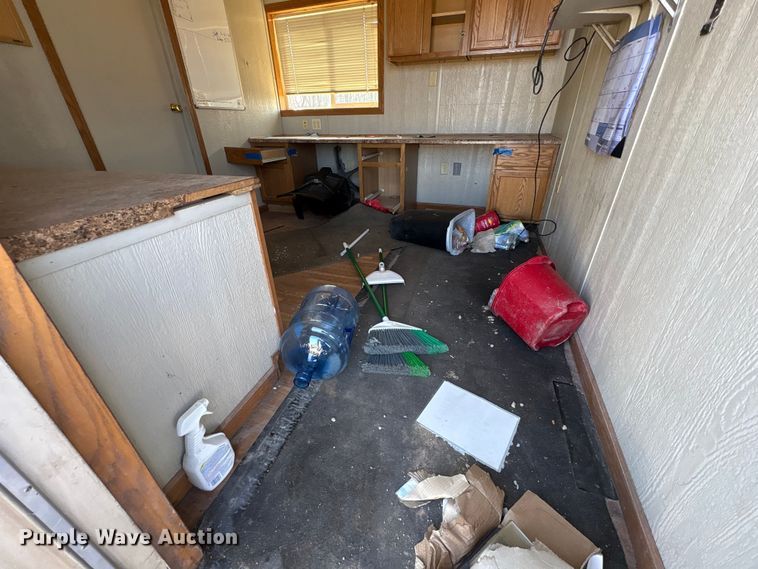 image for item FK1390 Skid mounted living quarters