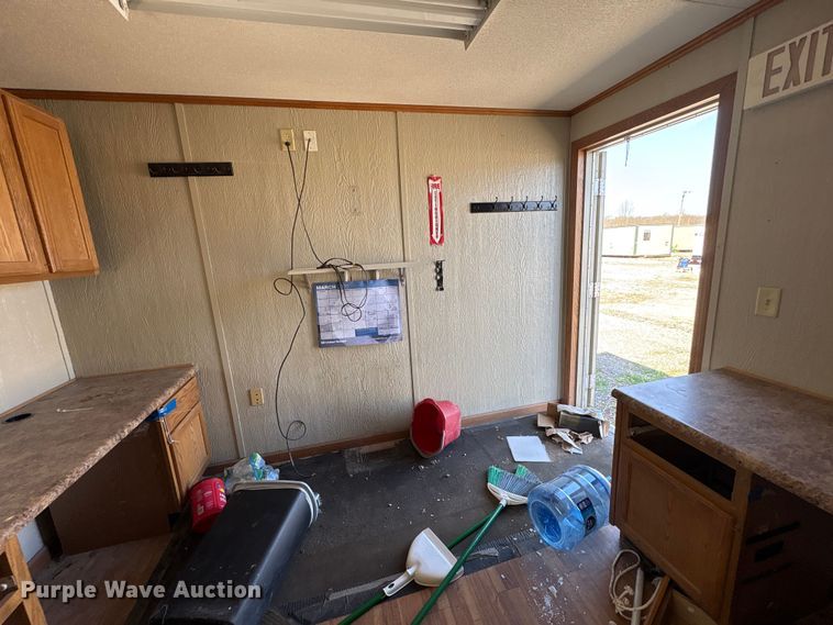 image for item FK1390 Skid mounted living quarters