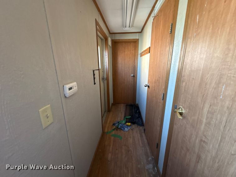 image for item FK1390 Skid mounted living quarters