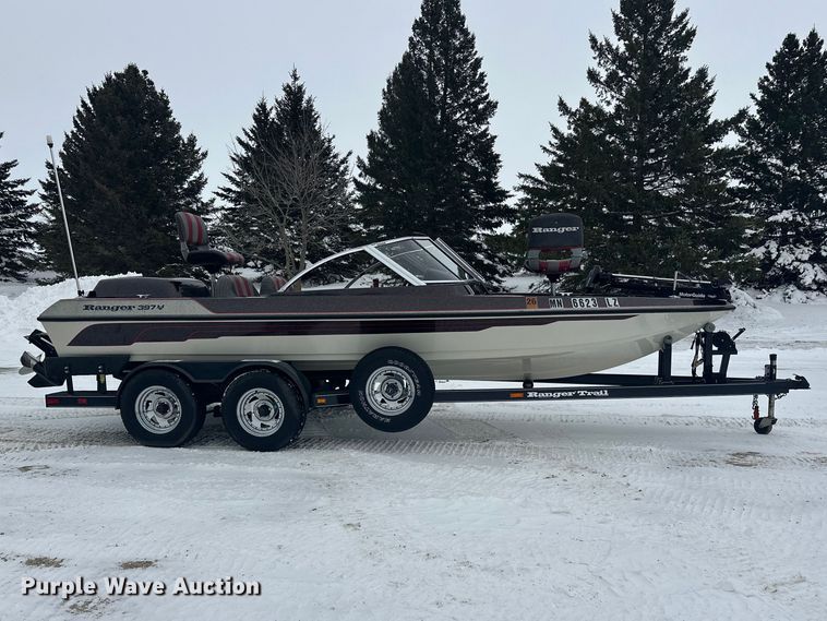 image for item FK1812 1993 Ranger 397I/0 boat