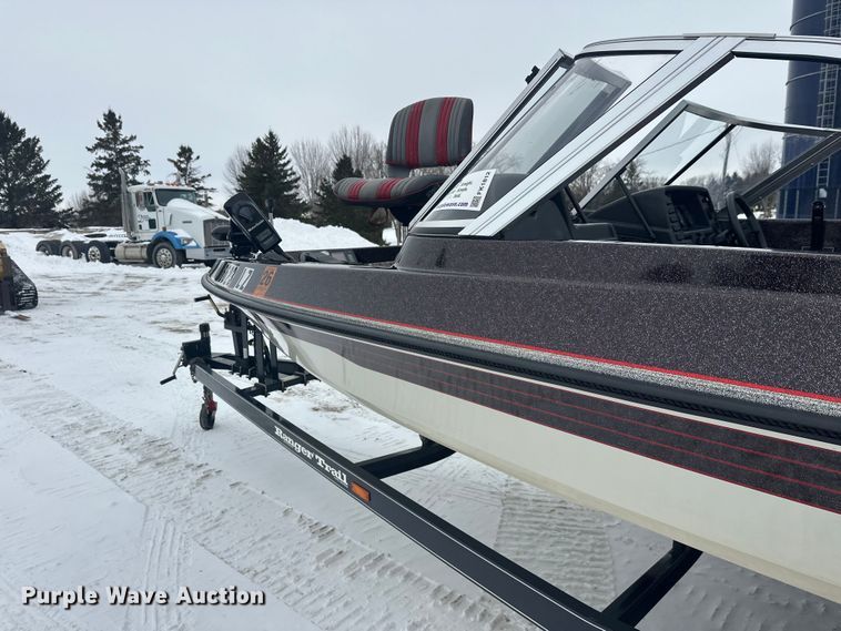 image for item FK1812 1993 Ranger 397I/0 boat