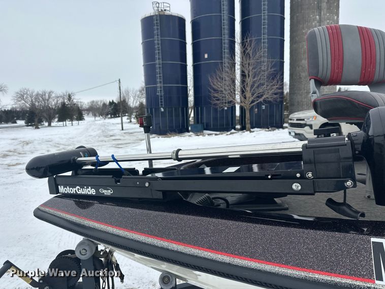 image for item FK1812 1993 Ranger 397I/0 boat