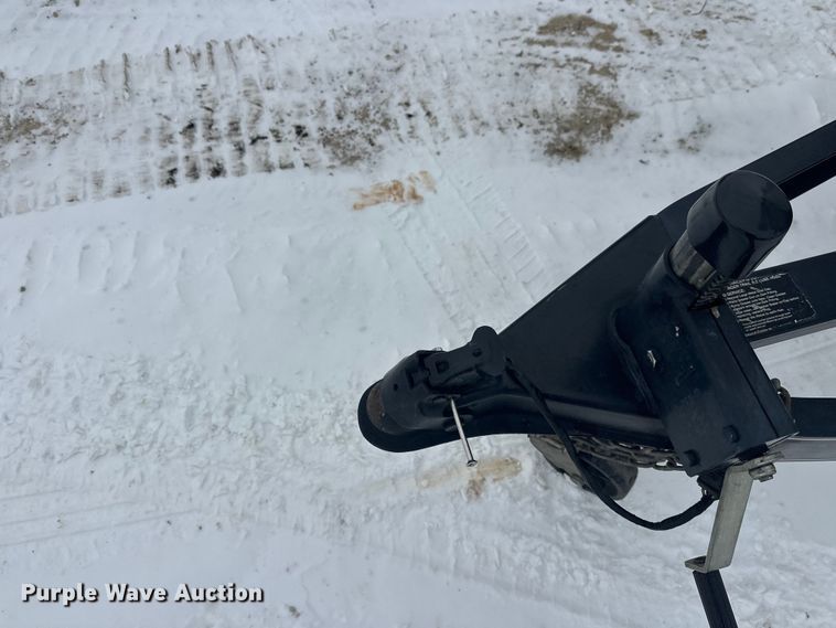 image for item FK1812 1993 Ranger 397I/0 boat