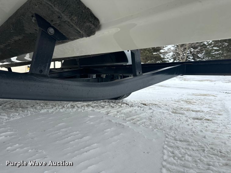 image for item FK1812 1993 Ranger 397I/0 boat