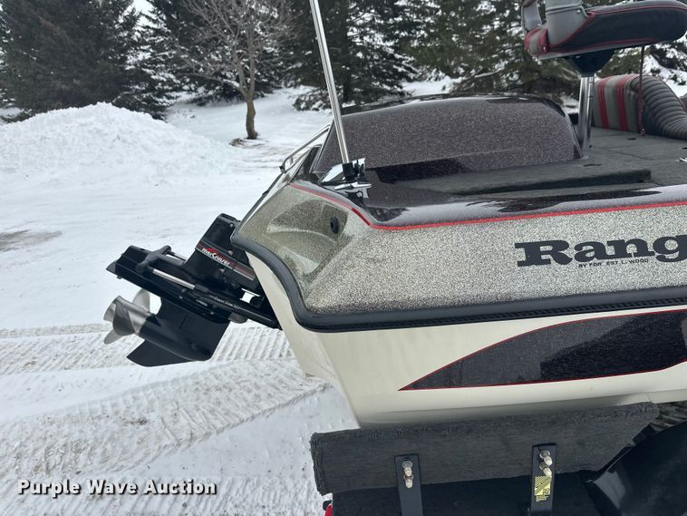 image for item FK1812 1993 Ranger 397I/0 boat