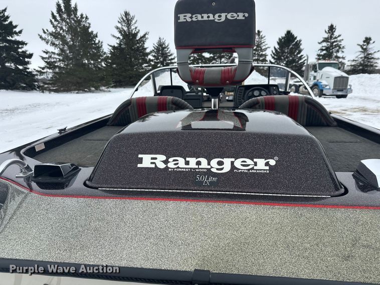 image for item FK1812 1993 Ranger 397I/0 boat