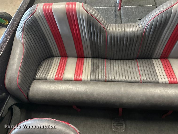 image for item FK1812 1993 Ranger 397I/0 boat