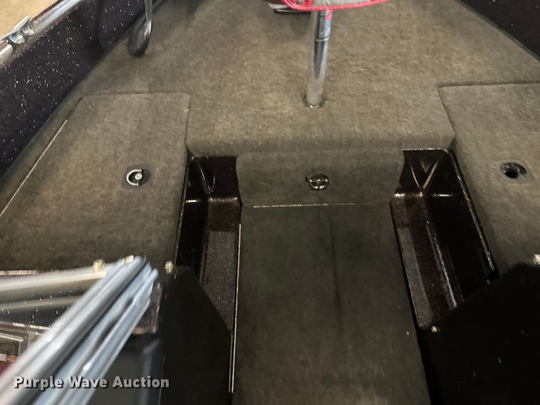 image for item FK1812 1993 Ranger 397I/0 boat