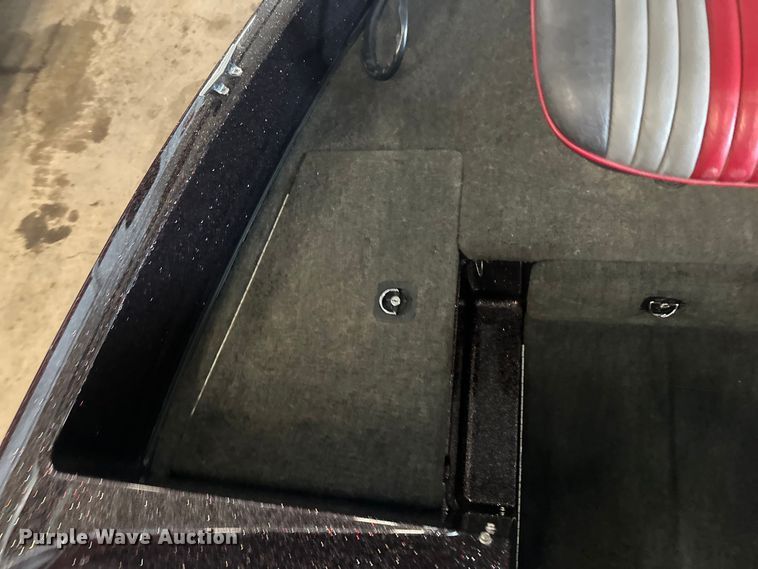 image for item FK1812 1993 Ranger 397I/0 boat