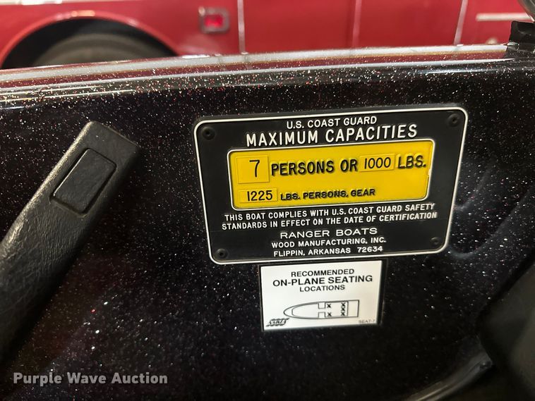 image for item FK1812 1993 Ranger 397I/0 boat