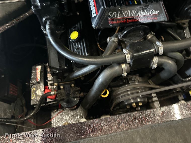 image for item FK1812 1993 Ranger 397I/0 boat