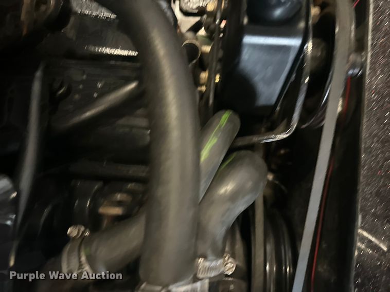 image for item FK1812 1993 Ranger 397I/0 boat