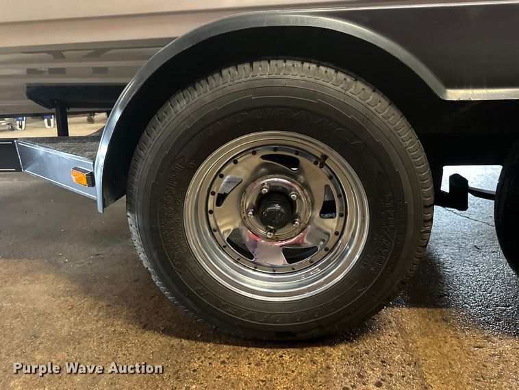 image for item FK1812 1993 Ranger 397I/0 boat